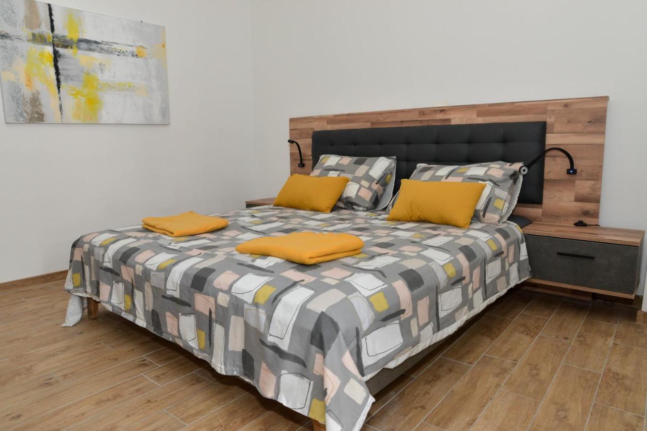 Apartman Nina 3 Zara Esterno foto